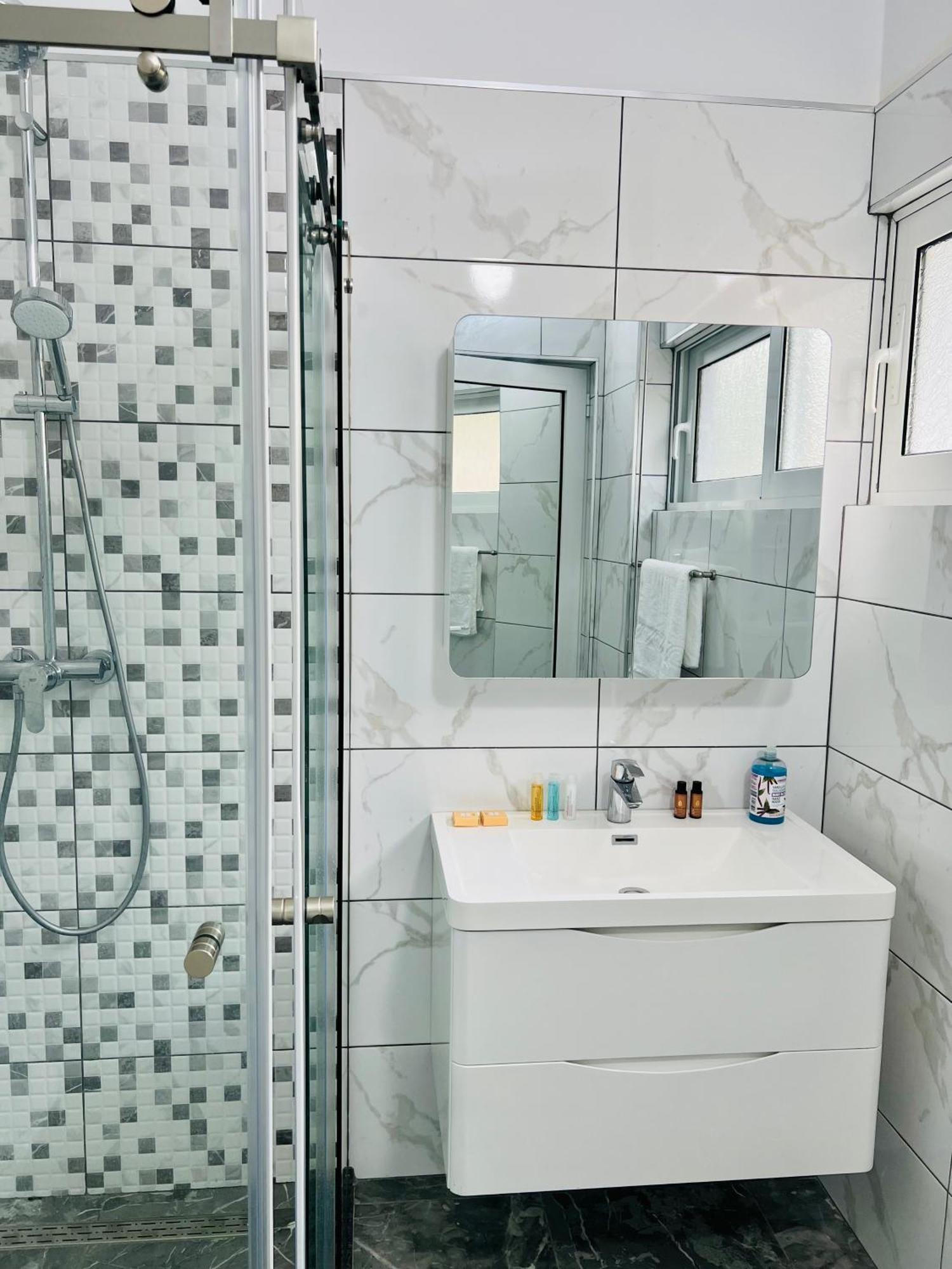 Mistral Inn Himara Zewnętrze zdjęcie